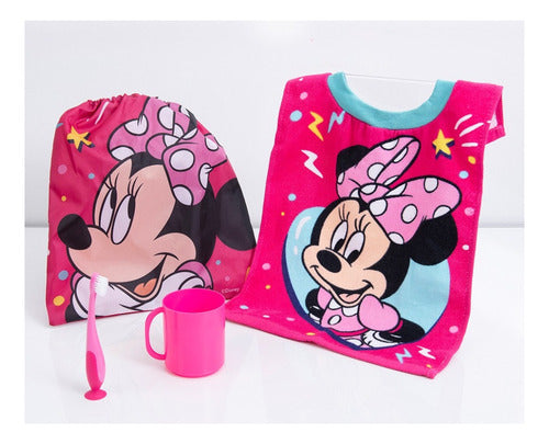 Kit 4 Pzas Párvulo Toalla Vaso Cepillo Y Bolsa Para Niños